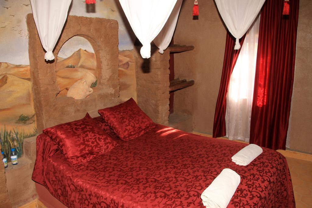Hotel La Gazelle Bleue Merzouga Zimmer foto