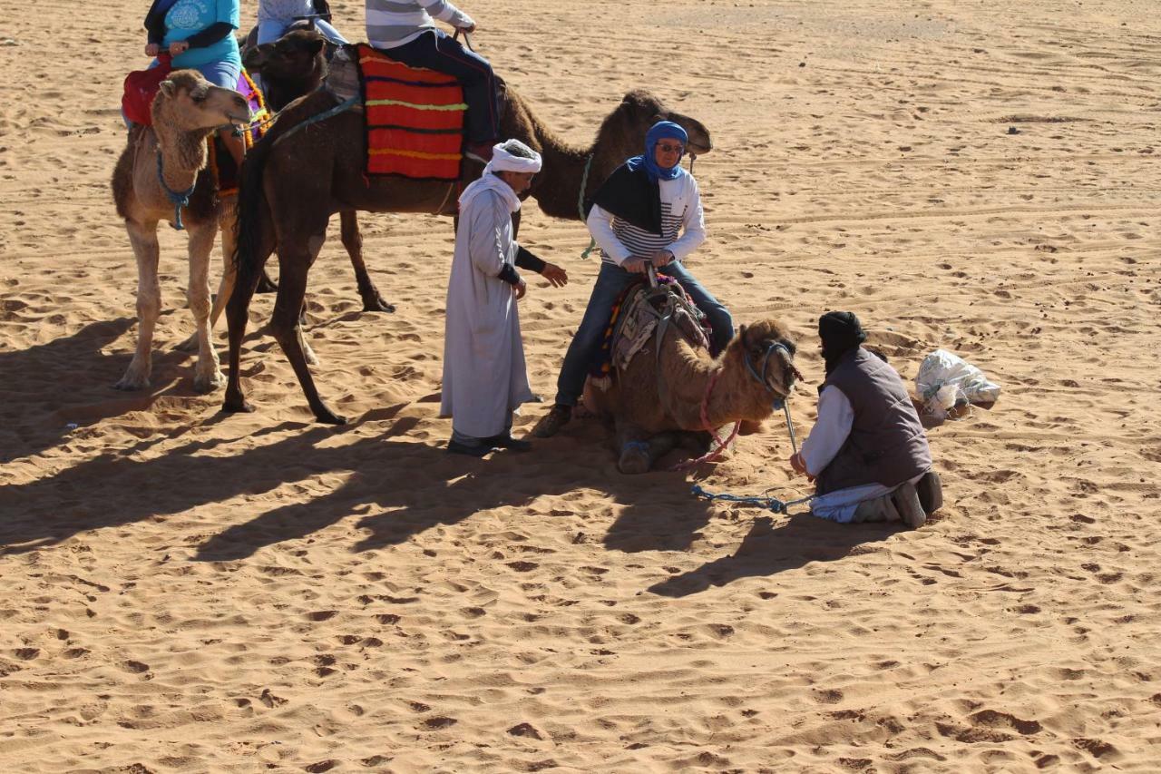 Hotel La Gazelle Bleue Merzouga Exterior foto